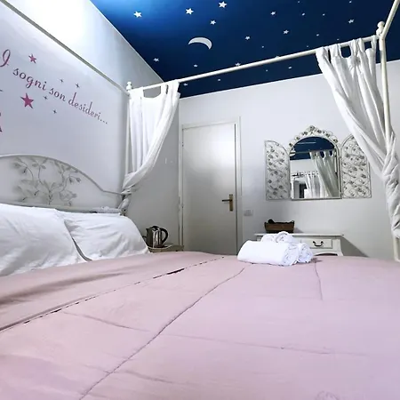 Casetta La Rubiconda 게스트하우스 3*